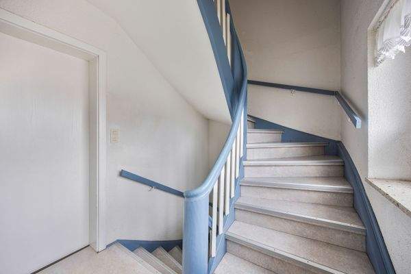 Freundliches und gepflegtes Treppenhaus