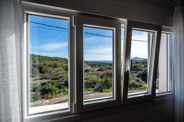Blick über das naturschutzgebiet bis zum Meer