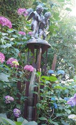 LeBa aussen Park 2.jpg