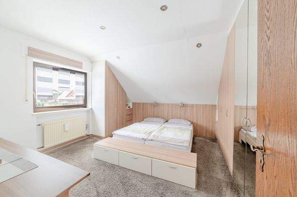 Elternschlafzimmer DG