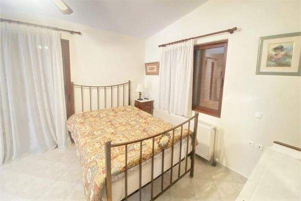 Schöne Villa mit einem separaten zweiten Haus zum Verkauf in Gavalochori