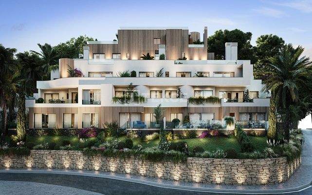Bright Flats Close to the Beach and Town Center in Marbella