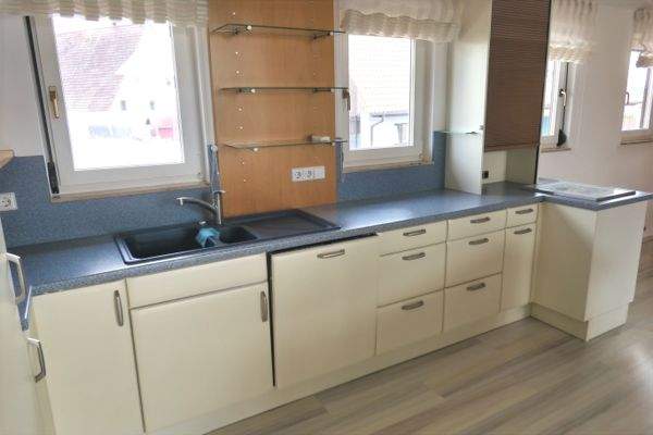 Haus Nr. 1: DG-Wohnung Küche