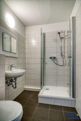 Badezimmer (1) 2022.jpg