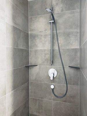 Die ebenerdige Dusche