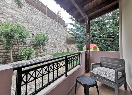 Kreta, Roumeli: Villa in kleiner Wohnanlage zu verkaufen