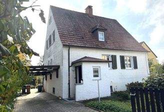 Haus mit Carport