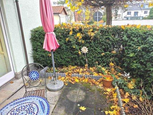 Terrasse mit Grünfläche