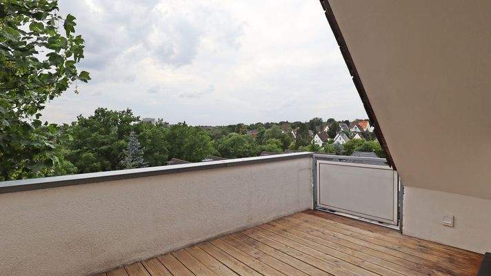 Balkon teilüberdacht