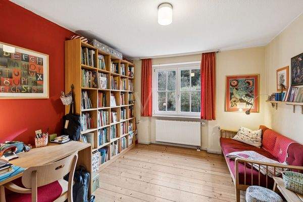 Arbeitszimmer im Erdgeschoss