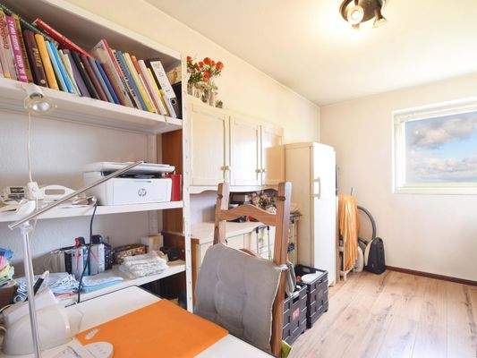 Arbeits-/Kinderzimmer