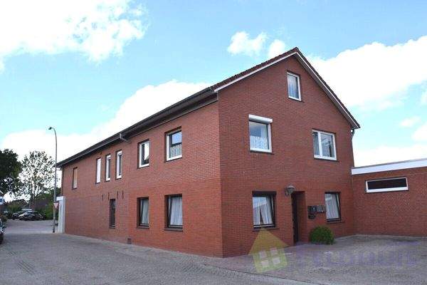 Rückansicht Immobilie 2