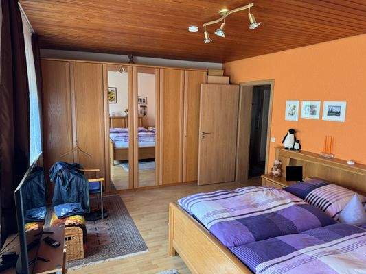 Schlafzimmer UG