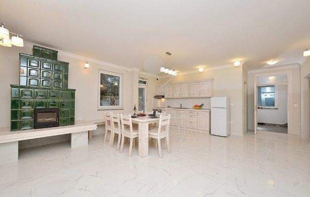 Wohnbereich mit Kachelofen