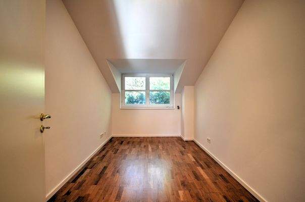 Kinderzimmer/ Ankleide