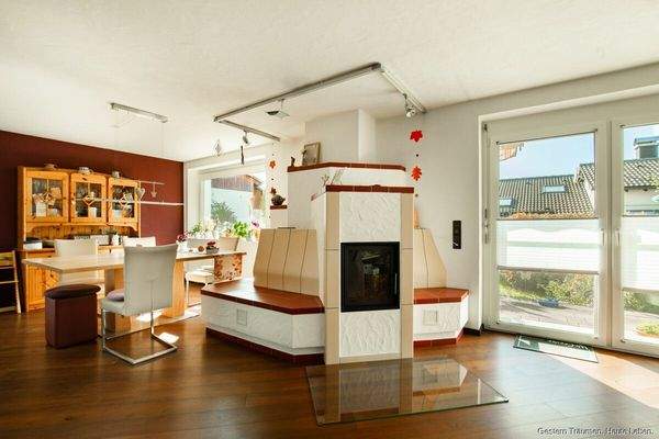 Wohnzimmer mit Essbereich