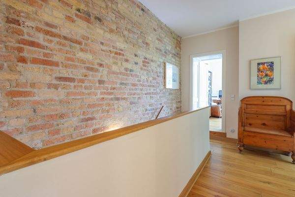 Flur und Aufgang im Obergeschoss2.jpg