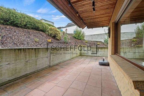 überdachte Terrasse