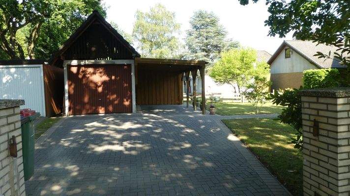 Garage und Carport