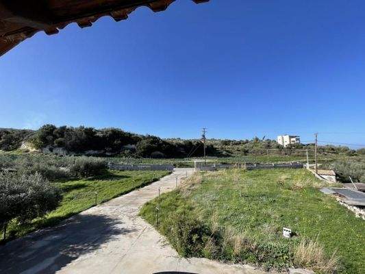 Kreta, Pigi: Geräumiges Haus mit Meerblick zu verkaufen