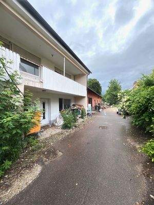 Gebäude Zufahrt.jpg