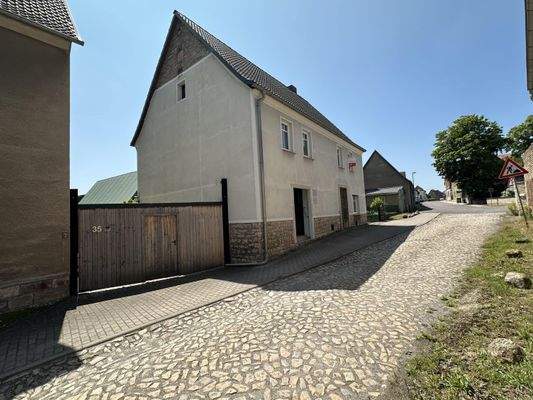 Straßenansicht