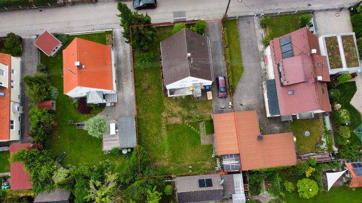 Schnitt Grundstück.jpeg