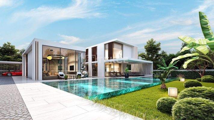 House with a Garden and a Pool Close to the Sea in İzmir Çeşme