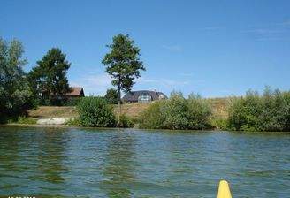 Ansicht vom See mit Badestelle