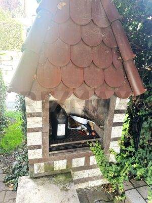 Überdachte Grillstelle