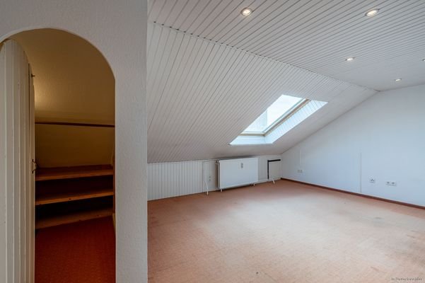 Zimmer 1 Dachgeschoss