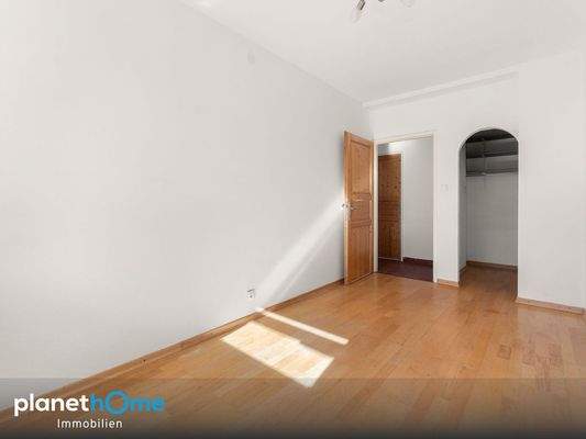 Schlafzimmer 2 mit Abstellraum