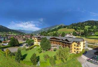 Alpenhof Sommerpanorama 2