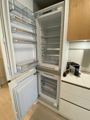 Kühlschrank u Tiefkühlschrank