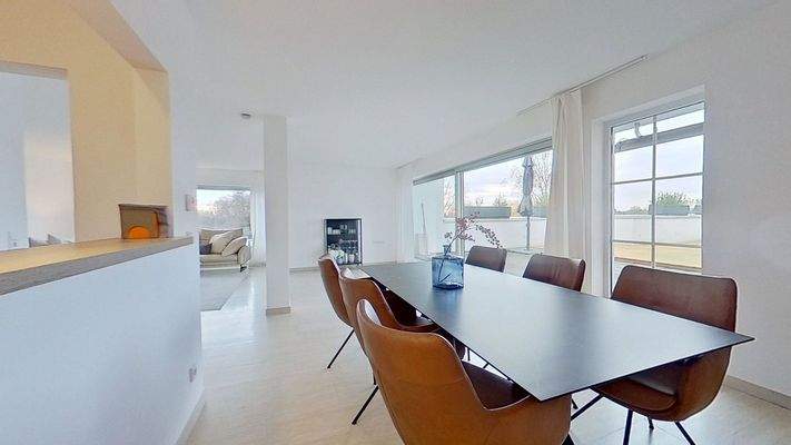 Modernes-Maisonette-Penthouse-mit-Balkon-und-grozugiger-Dachterrasse-05062025_162213