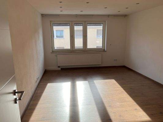 2. Zimmer / Wohnzimmer