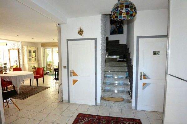 11 Blick v.d. Haustür