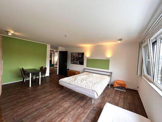 Büro 1 / Schlafen, OG