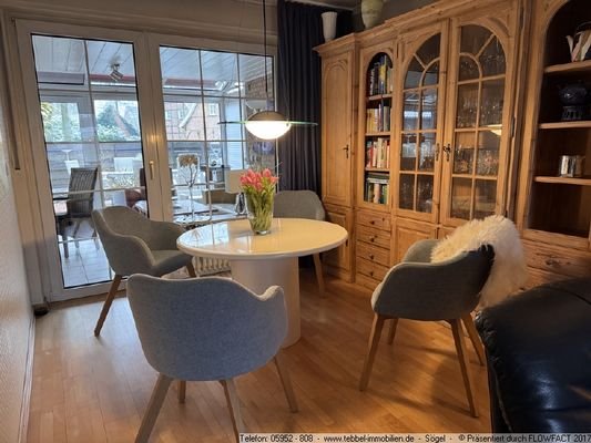 Wohn- und Esszimmer - Bild III