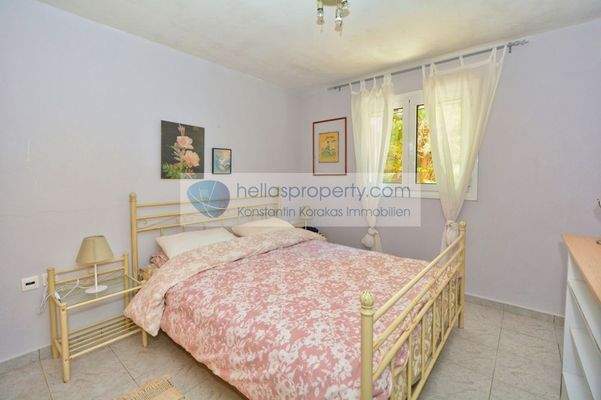 ba33ea6790cc4aa5a44d1dfe6c65ff04-original