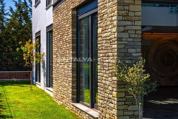 Detached Villa Close to Beach and Golf Courses in Belek