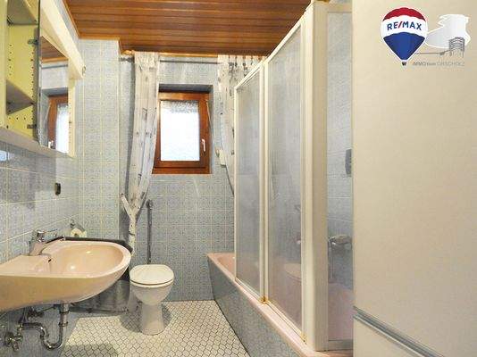 Badezimmer im Erdgeschoss