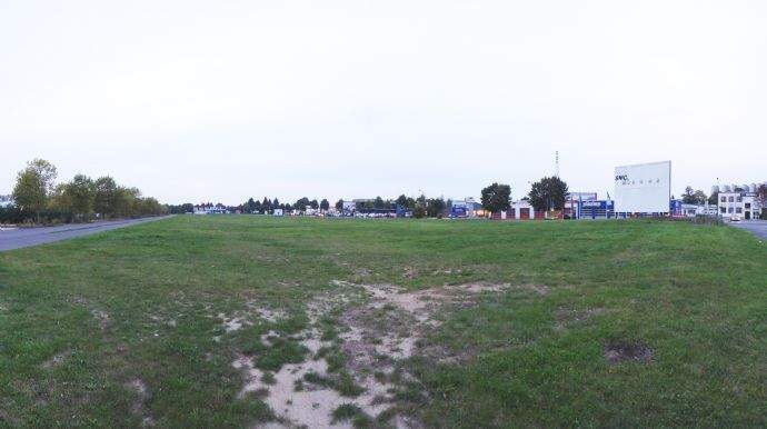 Gesamtgrundstück - stadtauswärtige Blickrichtung 