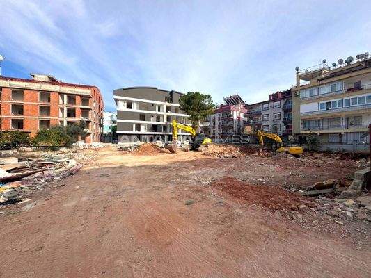 Apartments Near the Sea and Amenities in Antalya Muratpasa