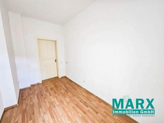 Teeküche mit Blick zum Flur