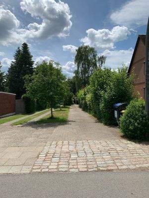 schöne Zufahrt in die 2. Baureihe