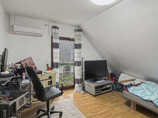 Zimmer 2 Dachgeschoss