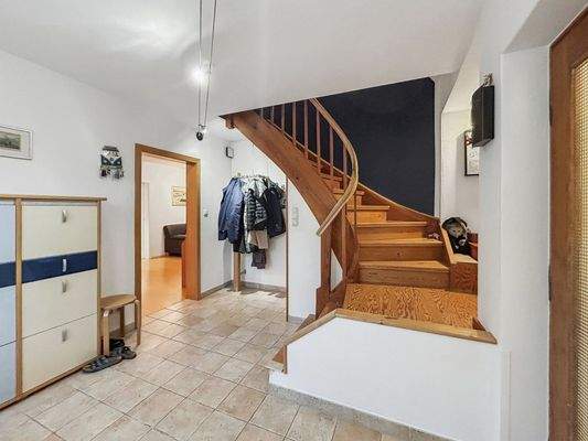 Eingangsbereich und Hausflur_2