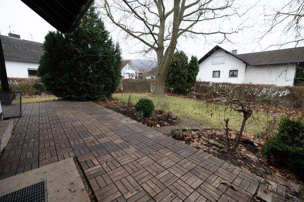 Terrasse (Zugang WZ,KiZi+SZ)