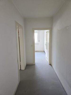 Flur zu Zi 1 + 2